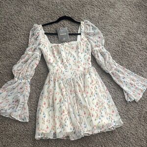 White Posy Print Puff Sleeve Mini Dress ( NEW)